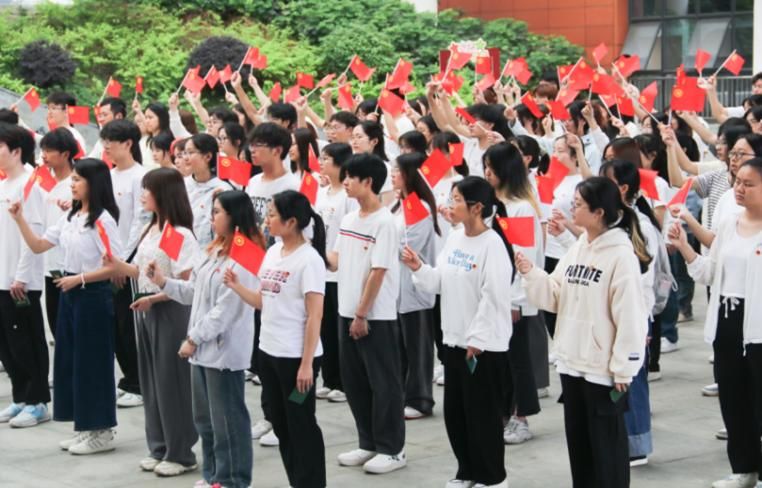 英国365(集团)公司官方网站